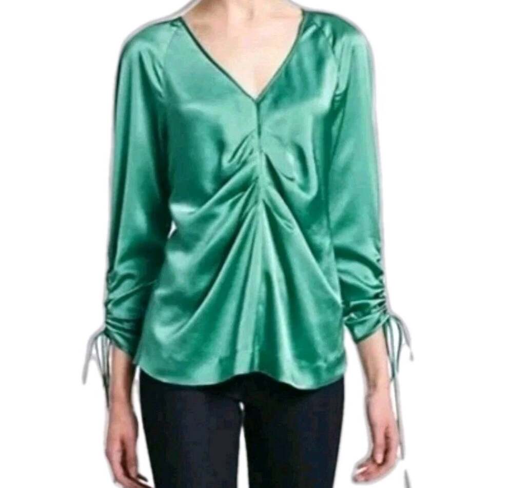 DIANE VON FURSTENBERG Top Women's XS Satin Feel Lightweight Soft Ruched Blouse